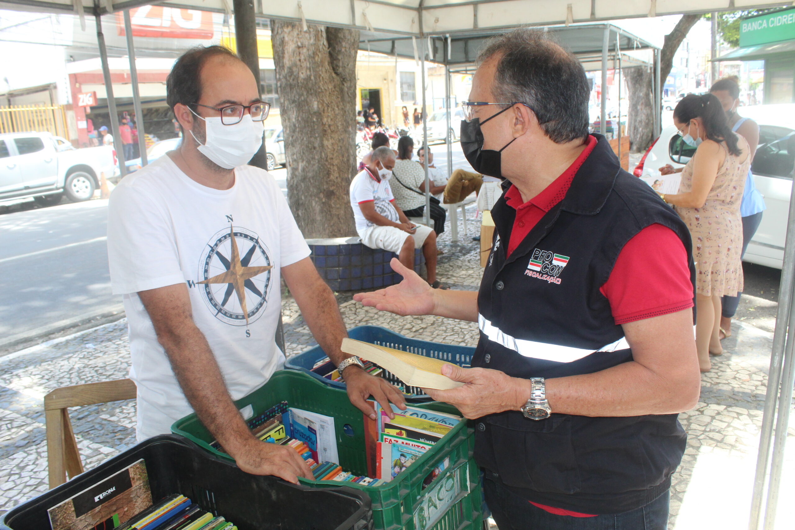 Feira do Livro é fiscalizada
